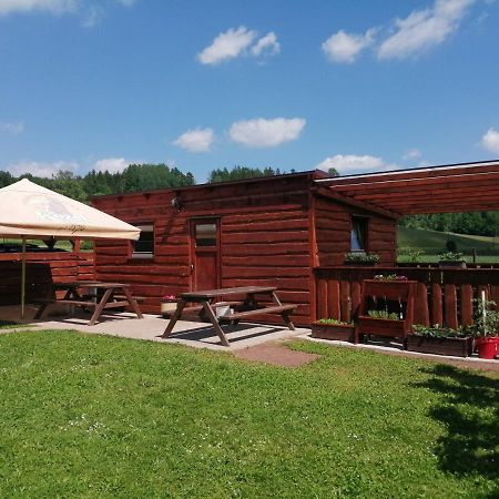 Ubytovani 67 Villa Kuncice nad Labem Dış mekan fotoğraf